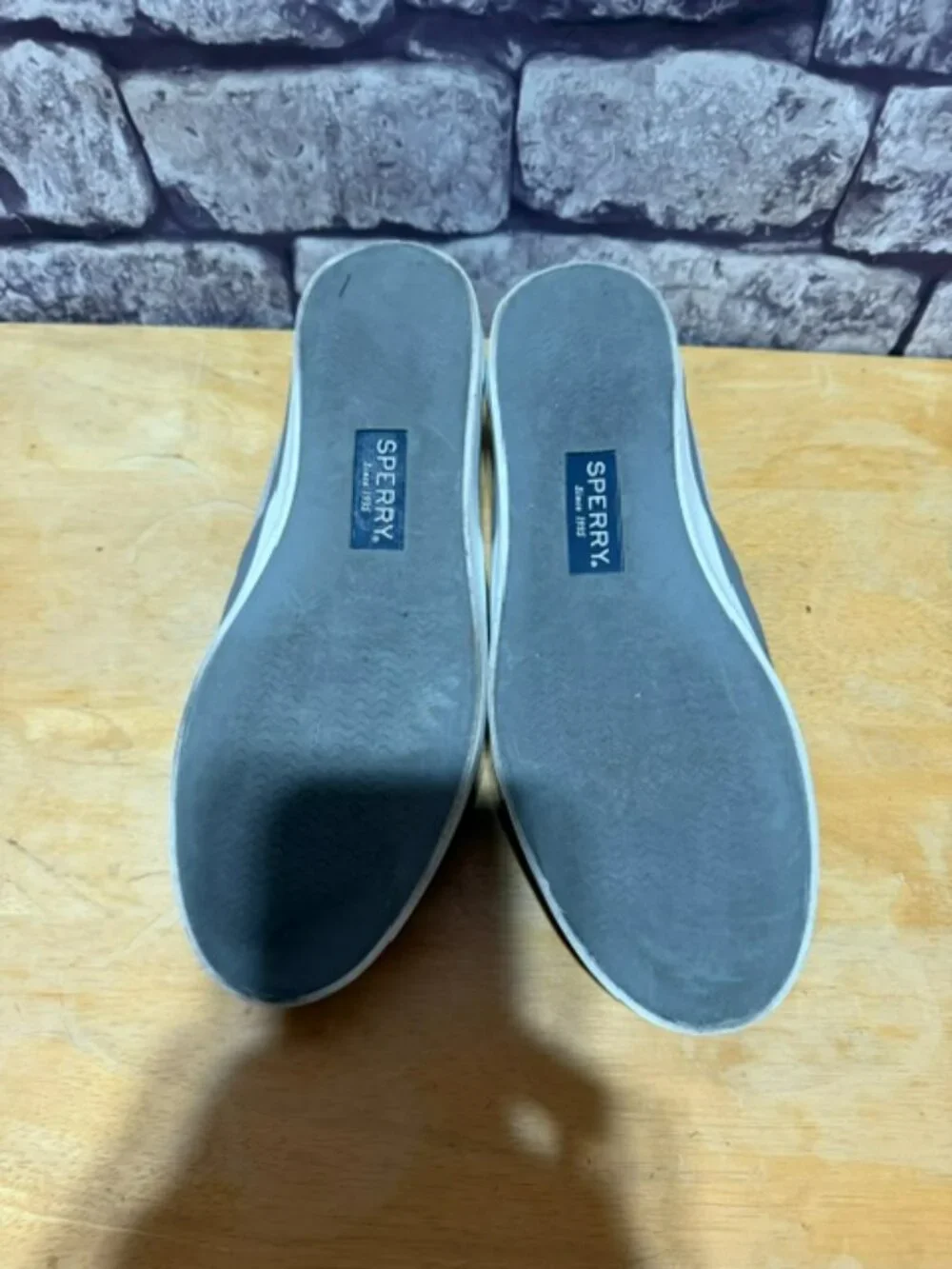 Sperry Top Sider Gray Slip On Flats Size 8